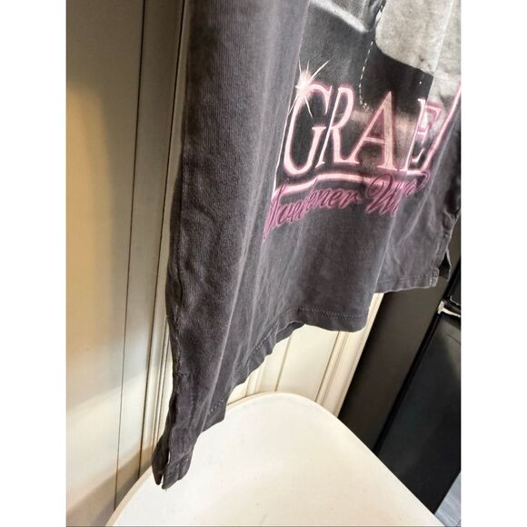 Zara Girls Ariana Grande Sweetener World Tour Graphic T-Shirt Gray Pink Size 8-9 - Picture 3 of 11